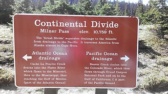 Western Riviera Lakeside Lodging