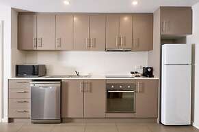 Airport Apartments by Vetroblu