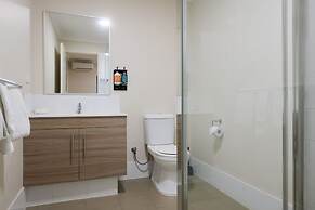 Airport Apartments by Vetroblu