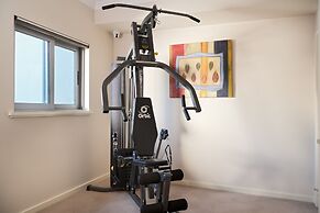 Airport Apartments by Vetroblu