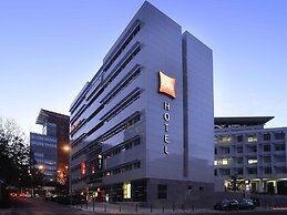 ibis Lisboa Parque das Naçoes