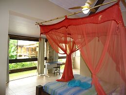 Bali Suites Itamambuca