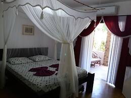 Bali Suites Itamambuca