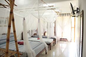 Bali Suites Itamambuca