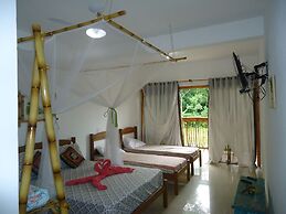 Bali Suites Itamambuca