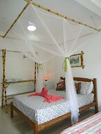 Bali Suites Itamambuca