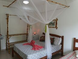 Bali Suites Itamambuca