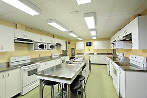 Residence & Conference Centre - Sudbury West