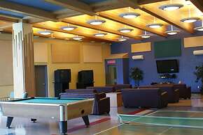 Residence & Conference Centre - Sudbury West