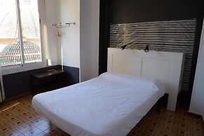 Russafa Youth Hostel