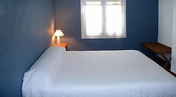 Russafa Youth Hostel