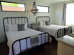 Bespoke Inn Scottsdale