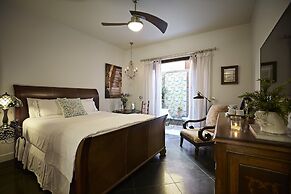 Bespoke Inn Scottsdale