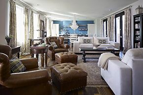 Bespoke Inn Scottsdale