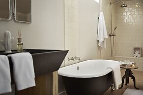 Bespoke Inn Scottsdale