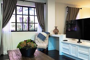 Bespoke Inn Scottsdale