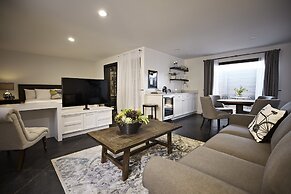 Bespoke Inn Scottsdale