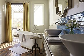 Bespoke Inn Scottsdale