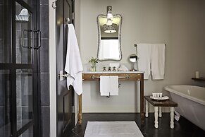 Bespoke Inn Scottsdale
