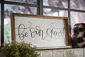 Bespoke Inn Scottsdale