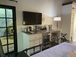 Bespoke Inn Scottsdale