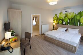 Barokk Hotel Promenád Gyor