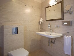 Barokk Hotel Promenád Gyor