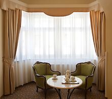 Barokk Hotel Promenád Gyor