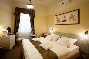 Barokk Hotel Promenád Gyor