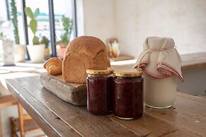 Akicafe Inn Guesthouse