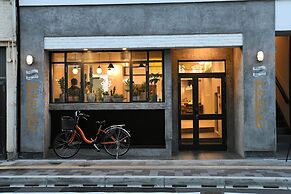 Akicafe Inn Guesthouse