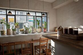 Akicafe Inn Guesthouse