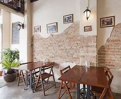 Gotum Hostel & Restaurant