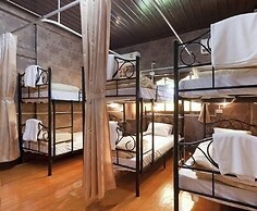 Gotum Hostel & Restaurant