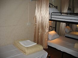 Gotum Hostel & Restaurant