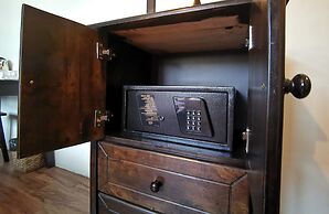 8 Boutique By The Sea