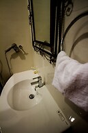 8 Boutique By The Sea