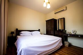 8 Boutique By The Sea