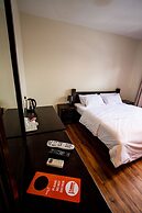 8 Boutique By The Sea