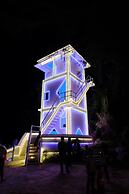 8 Boutique By The Sea