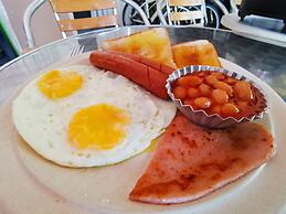 8 Boutique By The Sea