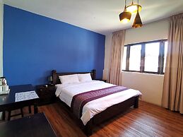 8 Boutique By The Sea