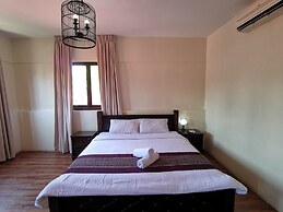 8 Boutique By The Sea