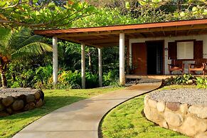 Pagua Bay House Oceanfront Cabanas