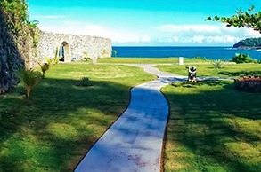 Pagua Bay House Oceanfront Cabanas