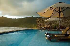 Pagua Bay House Oceanfront Cabanas