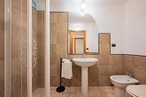 Follonica Apartments