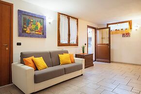 Follonica Apartments