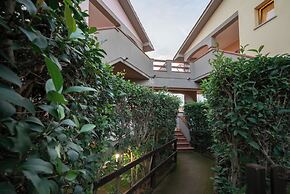 Follonica Apartments