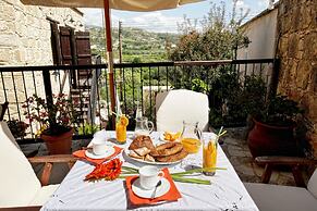 Leonidas Village Houses